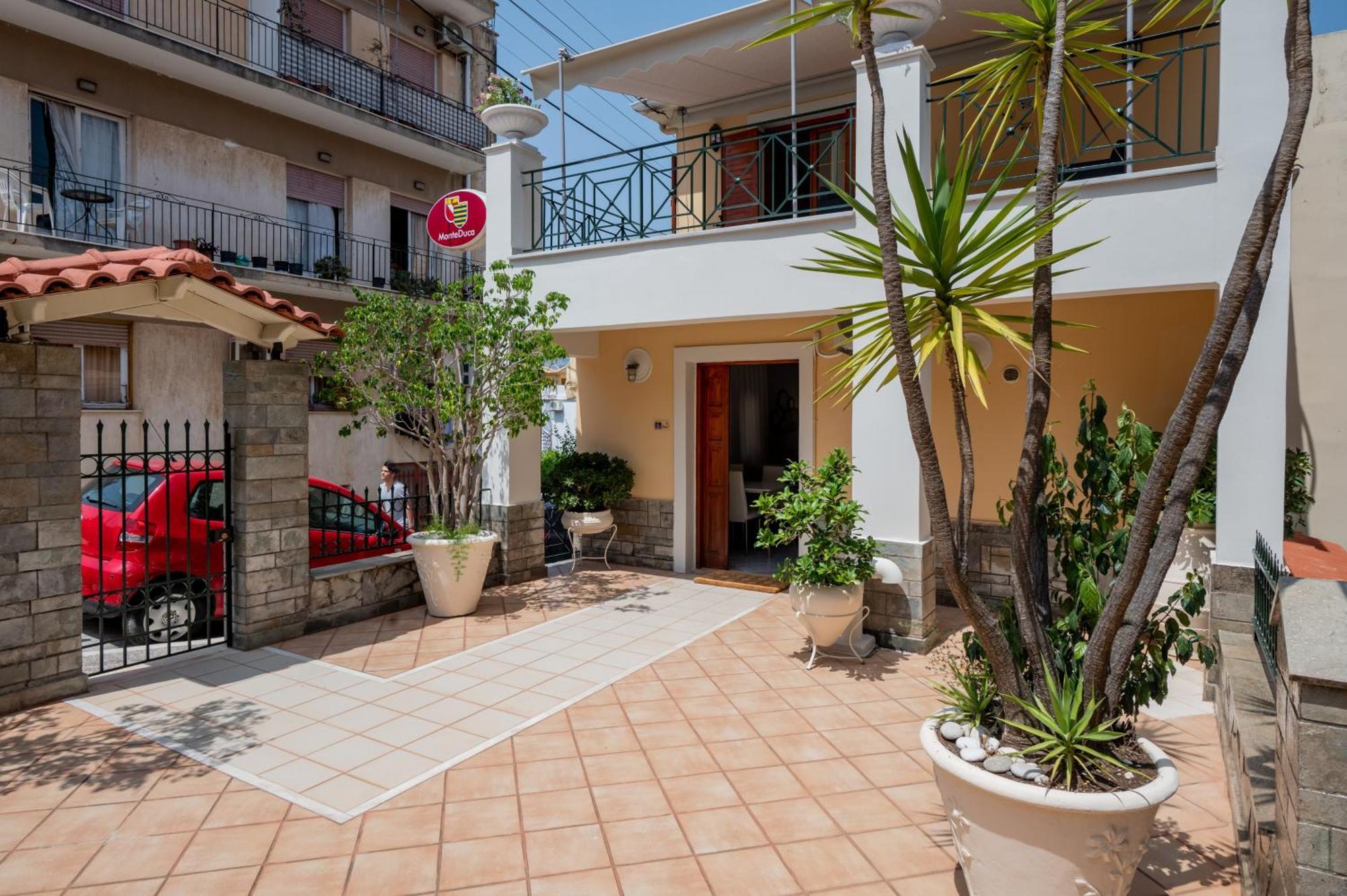 Monteduca Apartments 아르고스톨리온 외부 사진